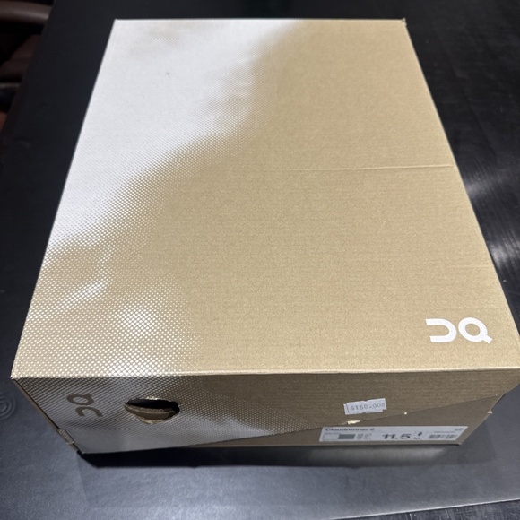 MEN’S On CLOUDRUNNER 2 White/Green Running Shoes Cloud NEW in Box!